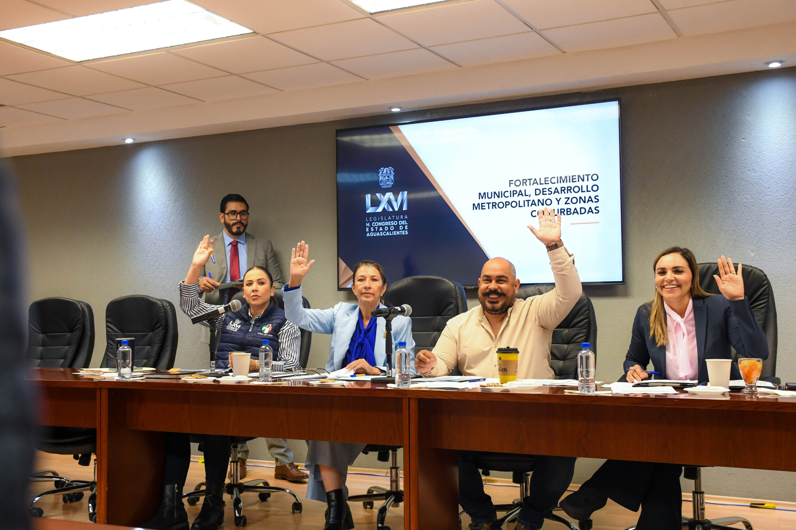 Continuó este viernes el proceso de entrevistas a aspirantes a concejales provisionales del municipio de Villa Juárez
