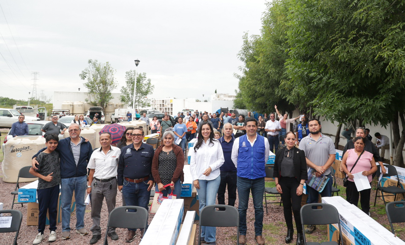 Suman esfuerzos Leo Montañez y Congregación Mariana Trinitaria con apoyos a las familias de Aguascalientes