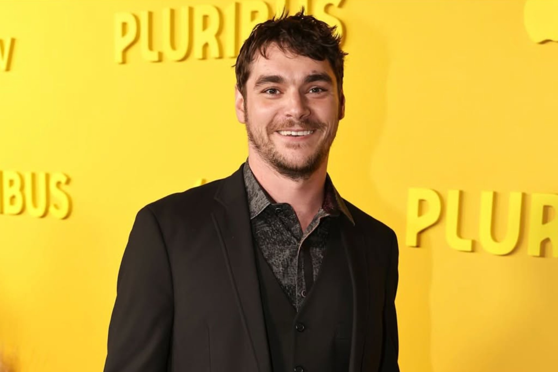 Representante de RJ Mitte confirma que el actor murió por suicidio